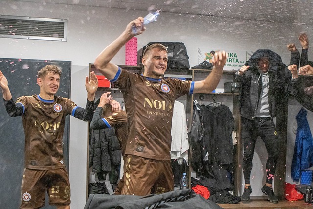 人则负责精 人则负责精